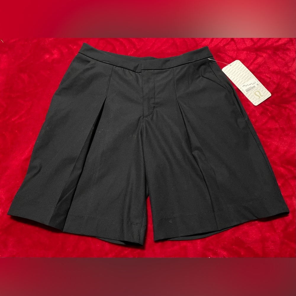 NWT Lululemon Size 6 Black Dress shorts Cute & Flattering Measurements in pics 🍋 - Picture 15 of 17